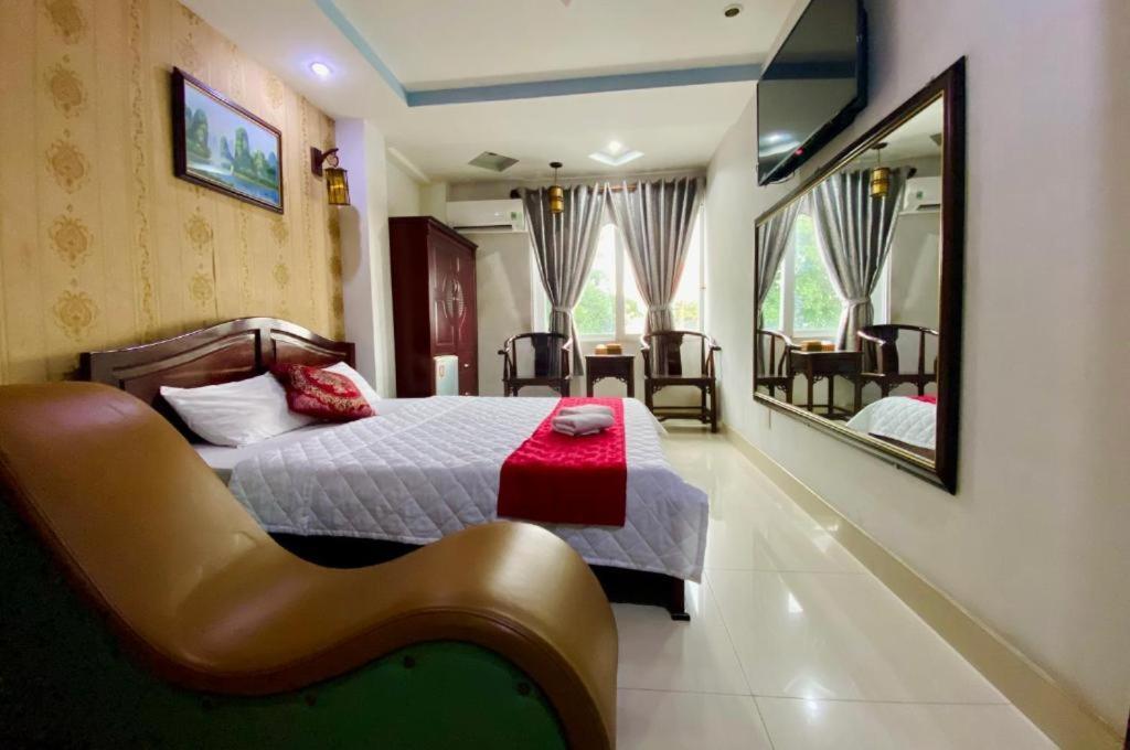 Hotel Phuong Nam Хошимин Экстерьер фото