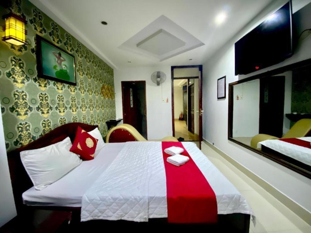 Hotel Phuong Nam Хошимин Экстерьер фото