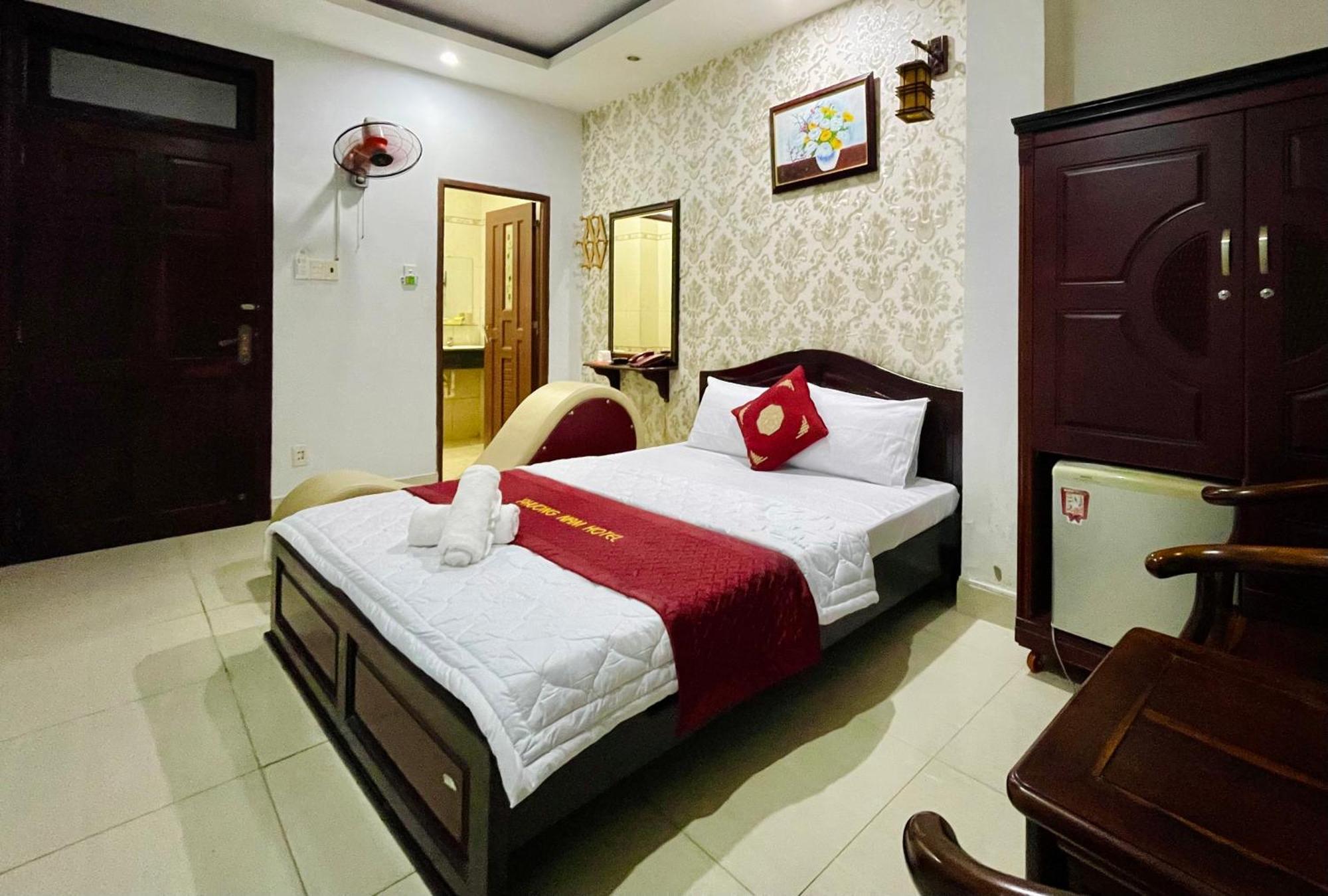 Hotel Phuong Nam Хошимин Экстерьер фото