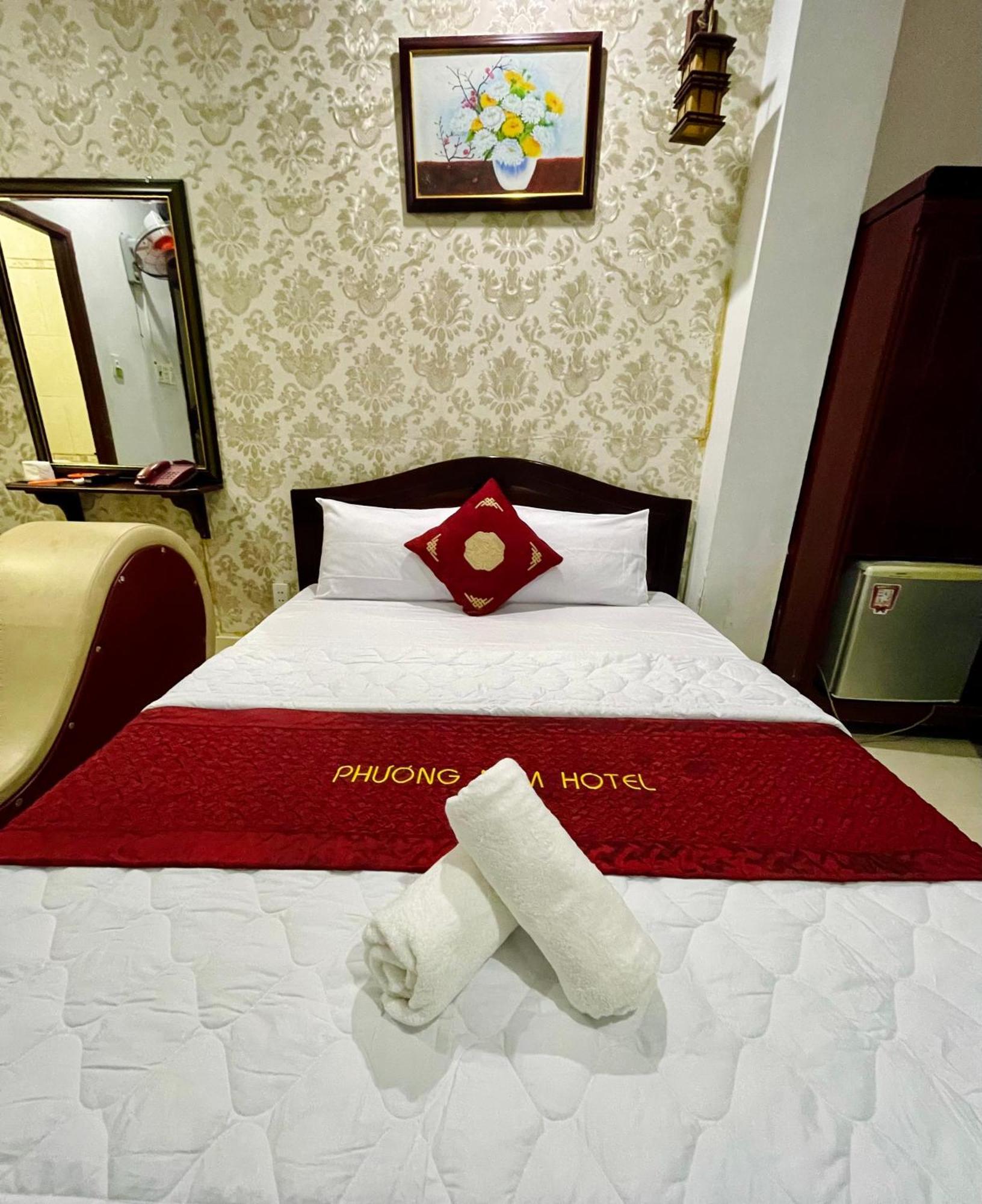 Hotel Phuong Nam Хошимин Экстерьер фото